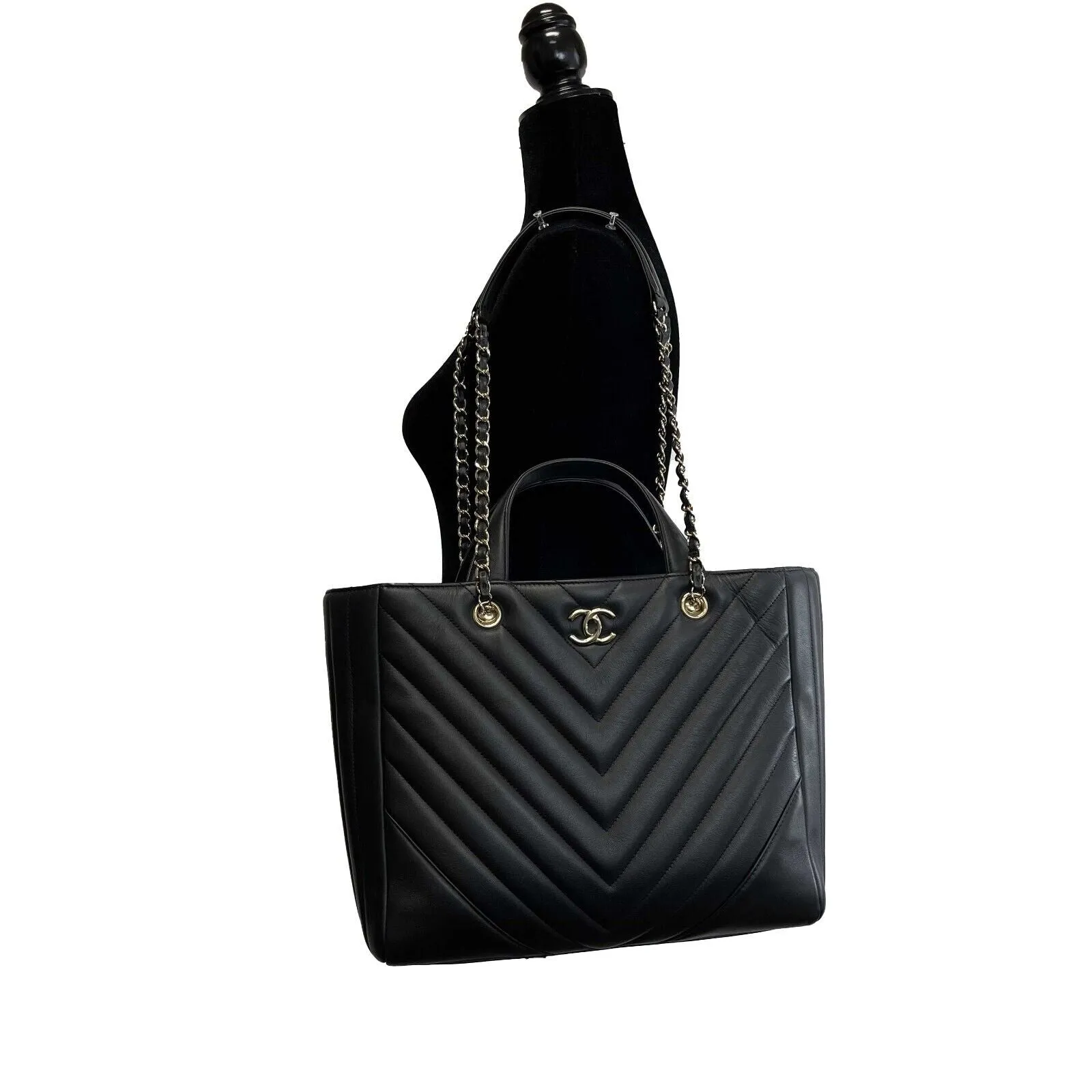 CHANEL - Large Shopping Tote Black Chevron Leather CC Tote w/ Shoulder Strap