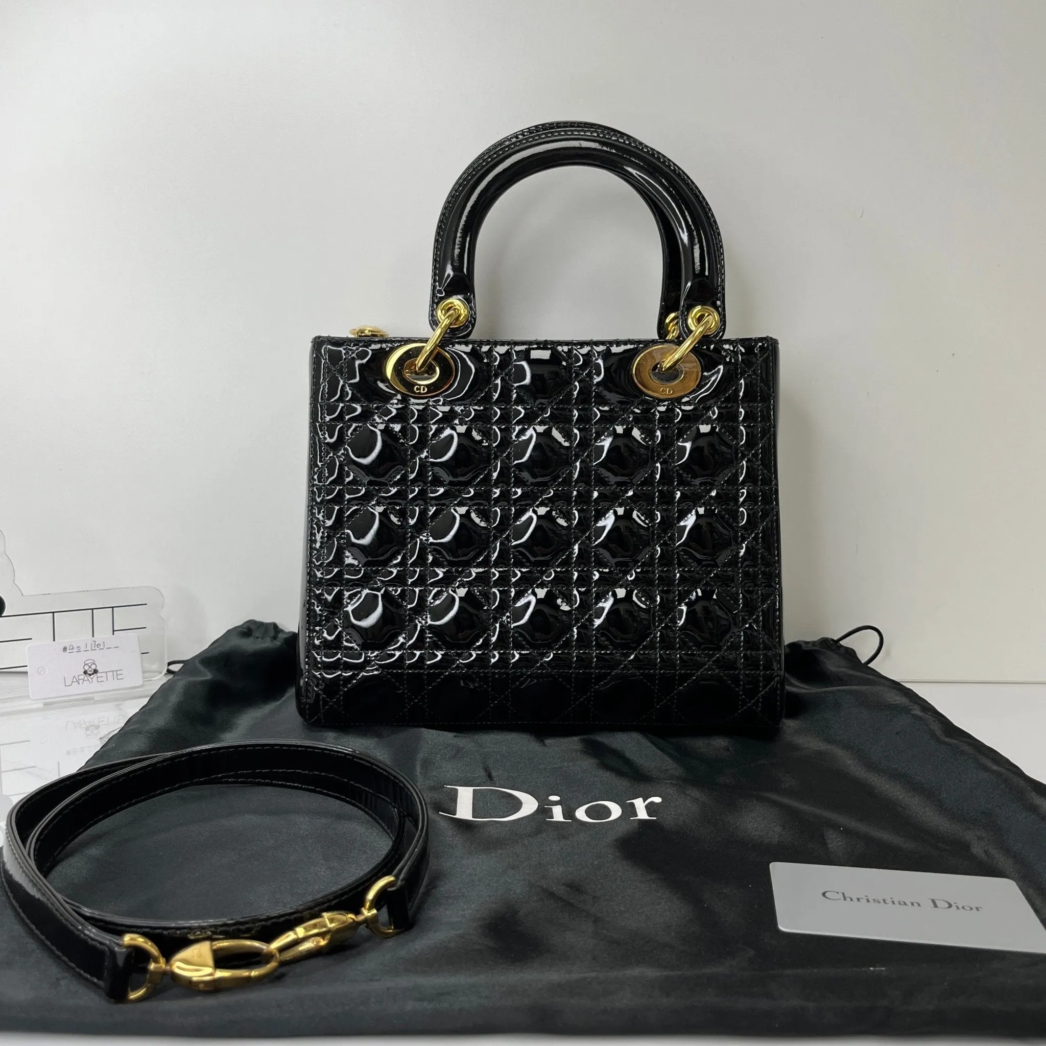 Christian Dior Medium Lady Dior