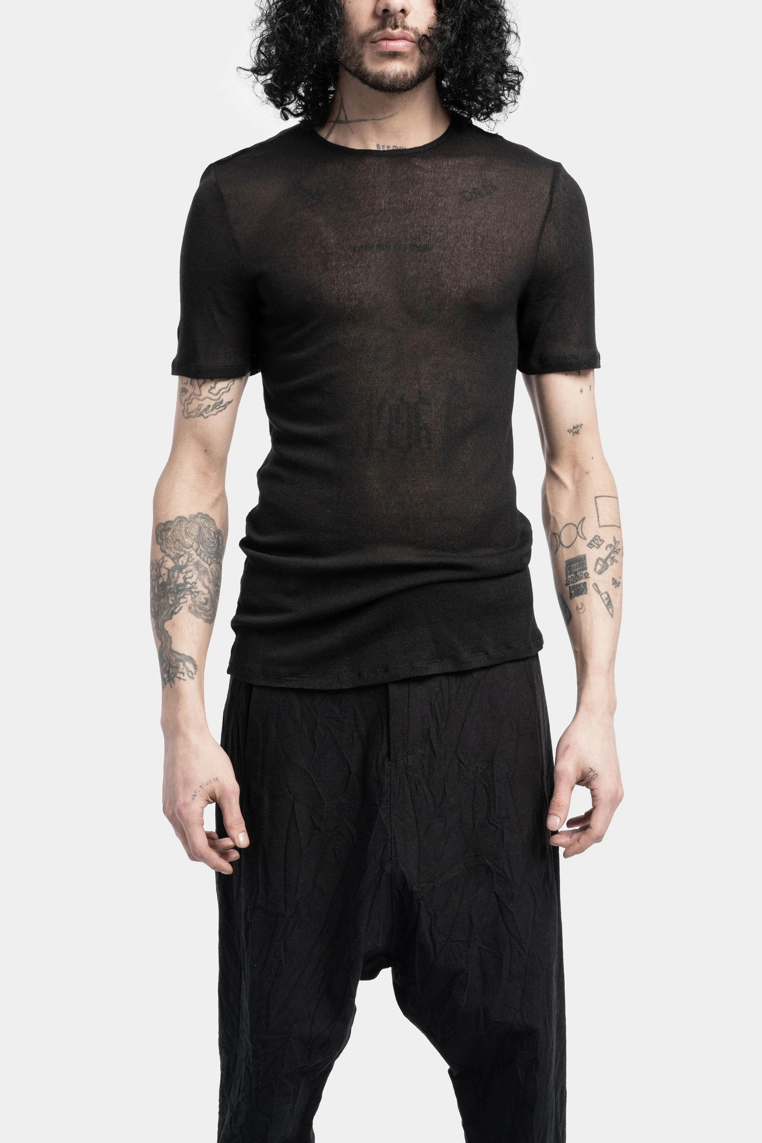 Lightweight knit t-shirt