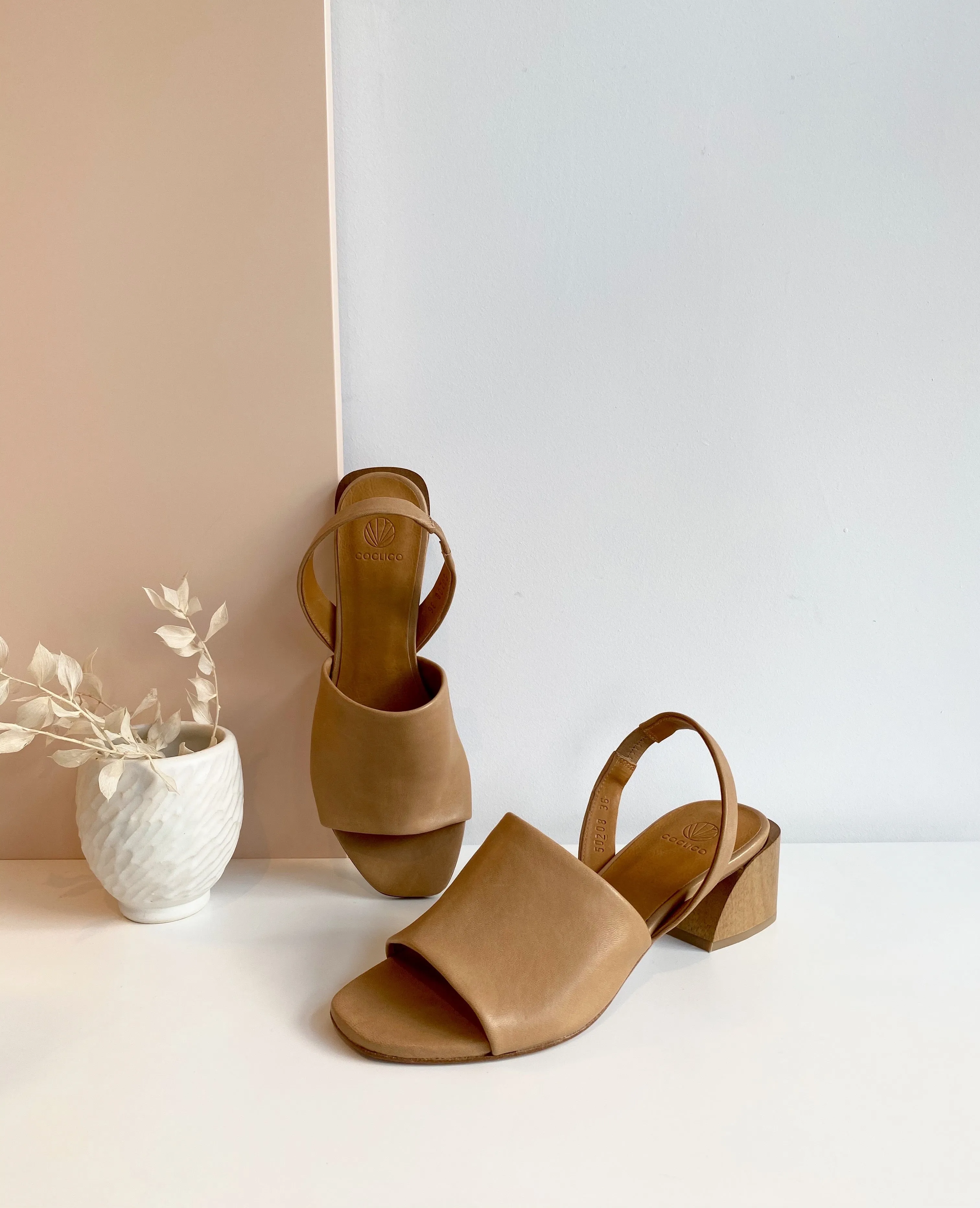 Okolo Sandal