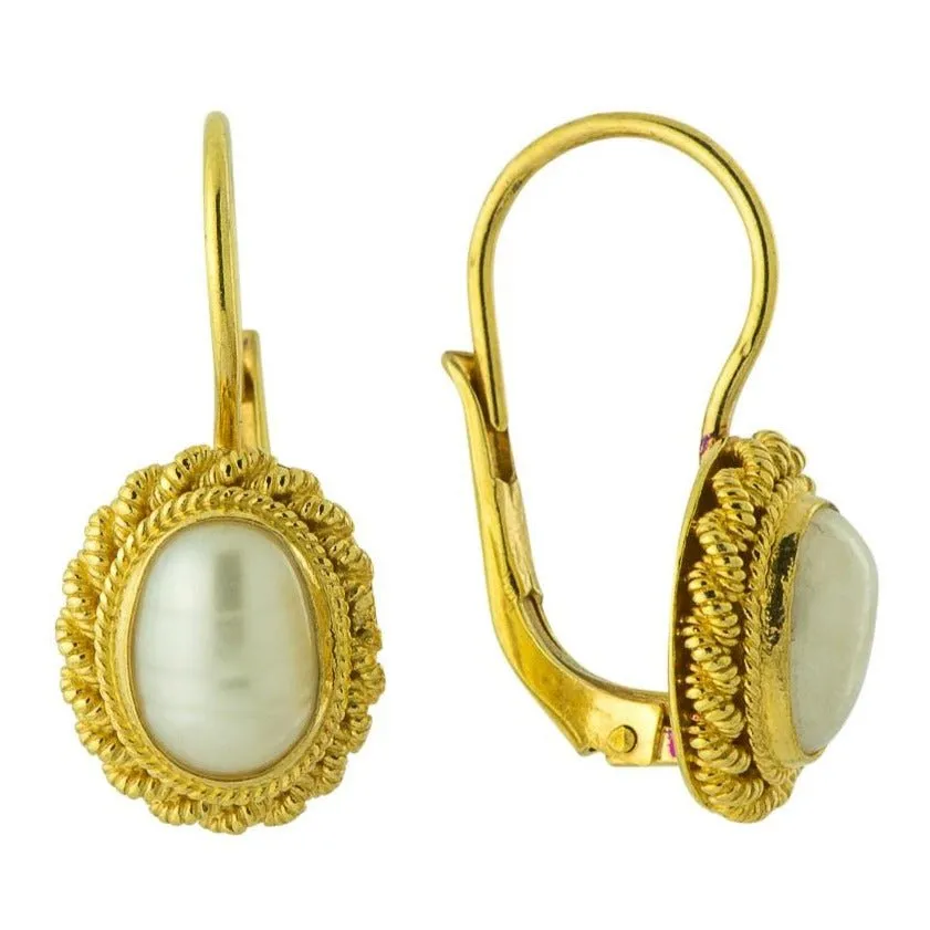 Penelope Pearl Earrings