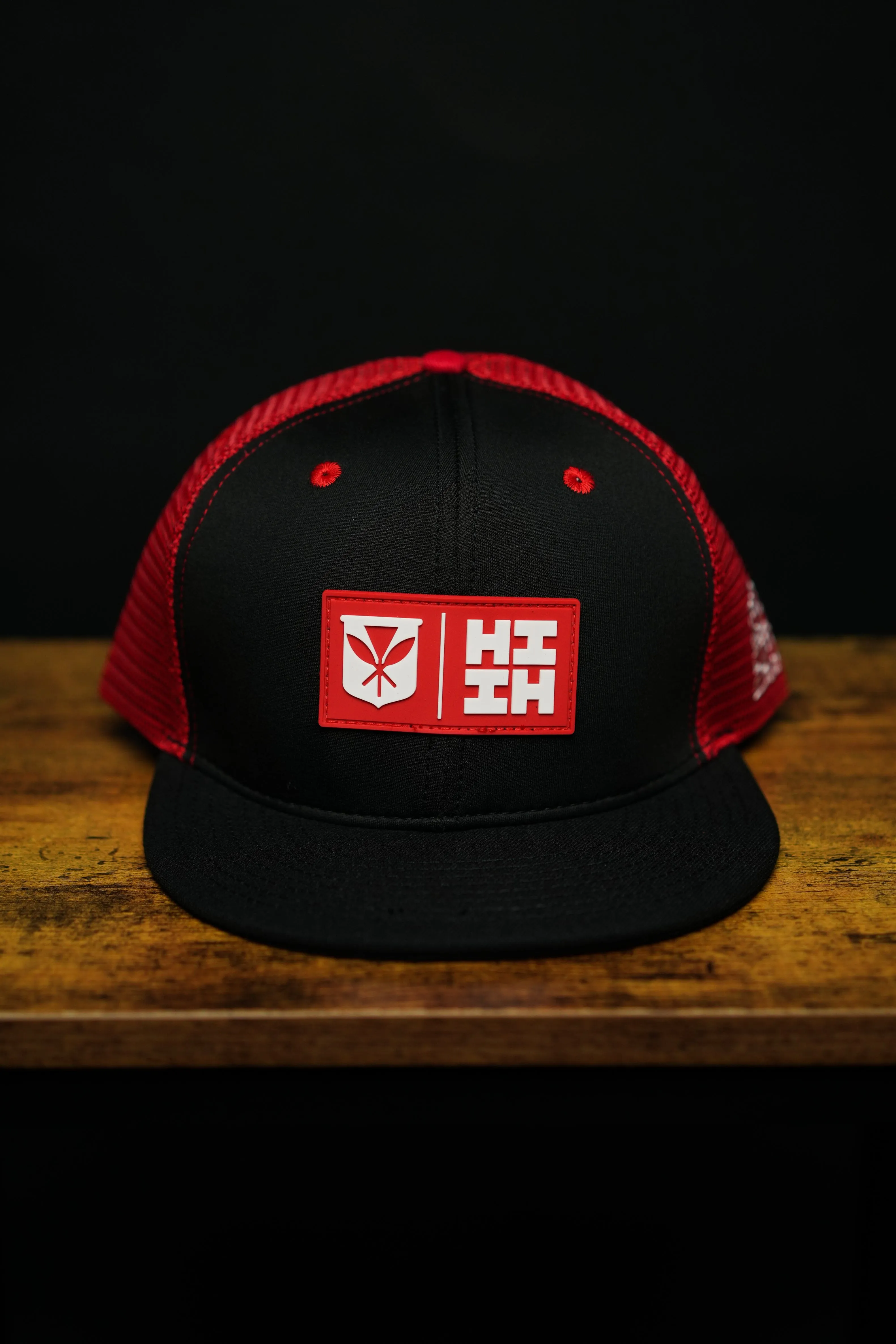 RED & BLACK SIMPLE LOGO RUBBER PATCH TRUCKER