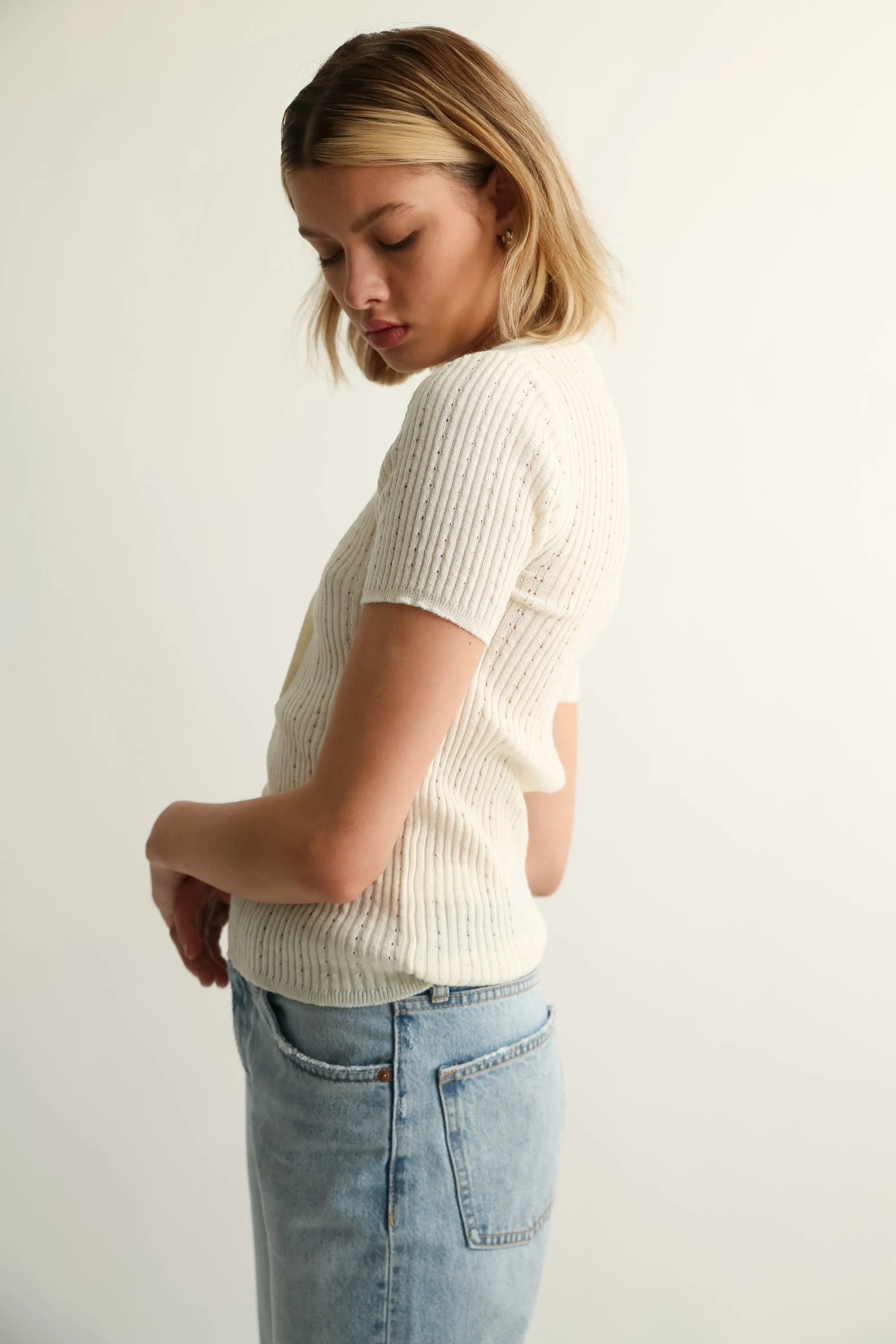 Short Sleeve V Neck Ribbed Knit