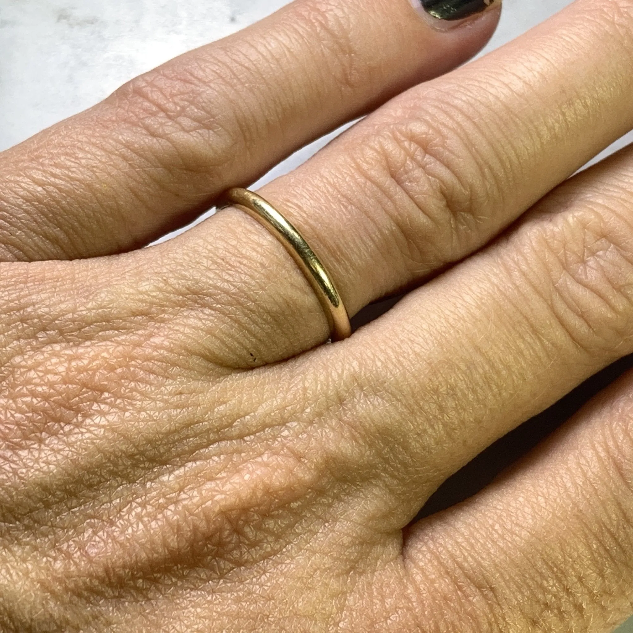 Vintage 1950s Gold Wedding Band by Keepsake in 14K Solid Yellow Gold. Perfect Stacking Ring.